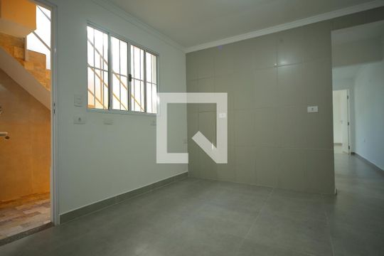 Casa para alugar com 2 quartos, 60m² em Baeta Neves, São Bernardo do Campo