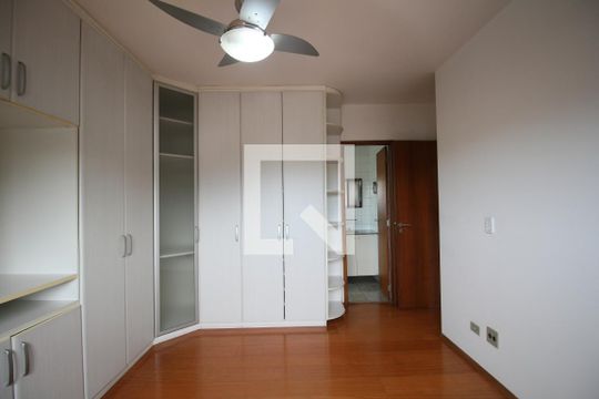 Suíte 1 de apartamento para alugar com 5 quartos, 130m² em Vila Sonia, São Paulo