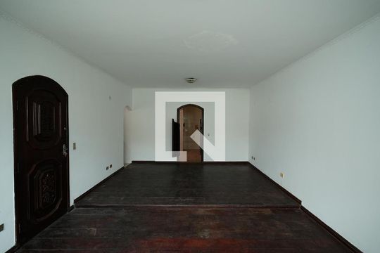 Casa para alugar com 2 quartos, 124m² em Vila Metalúrgica, Santo André