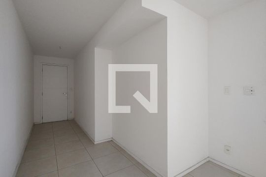Sala de apartamento para alugar com 2 quartos, 70m² em Taquara, Rio de Janeiro