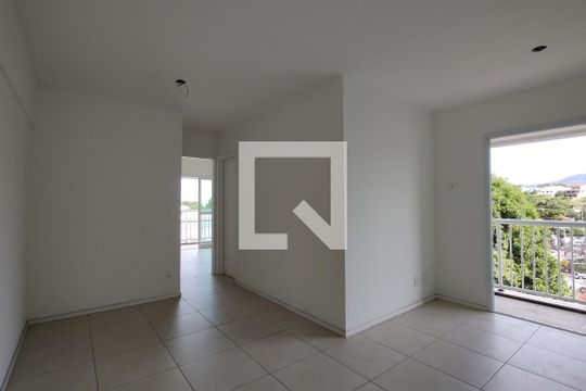 Apartamento para alugar com 2 quartos, 63m² em Taquara, Rio de Janeiro