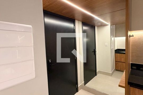Cozinha de apartamento para alugar com 2 quartos, 55m² em Setor Bueno, Goiânia