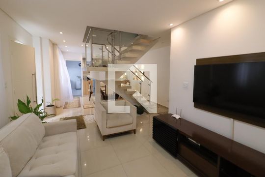 Sala de casa para alugar com 4 quartos, 175m² em Jardim das Flores, Osasco