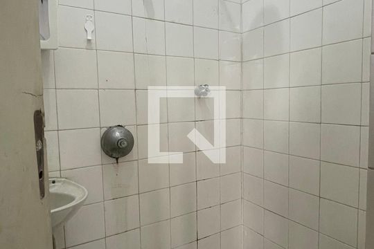 Banheiro de casa para alugar com 1 quarto, 50m² em Freguesia (ilha do Governador), Rio de Janeiro