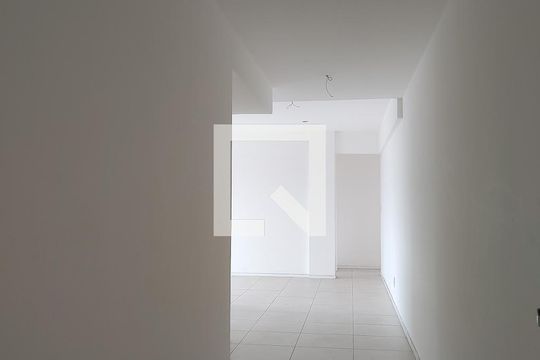 Sala de apartamento para alugar com 2 quartos, 60m² em Taquara, Rio de Janeiro