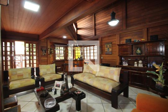 Sala 1 de casa à venda com 4 quartos, 320m² em Jacarepaguá, Rio de Janeiro