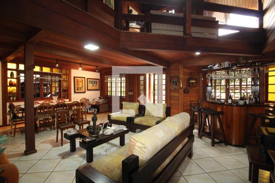 Sala 1 de casa à venda com 4 quartos, 320m² em Jacarepaguá, Rio de Janeiro