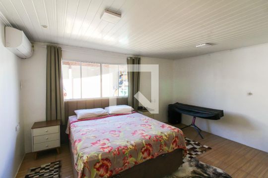Quarto 2 de casa à venda com 4 quartos, 100m² em Guajuviras, Canoas