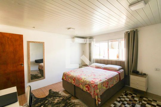 Quarto 2 de casa à venda com 4 quartos, 100m² em Guajuviras, Canoas