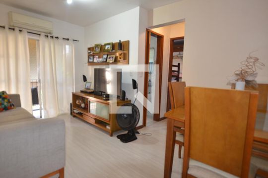 Apartamento à venda com 2 quartos, 55m² em Jardim Sulacap, Rio de Janeiro