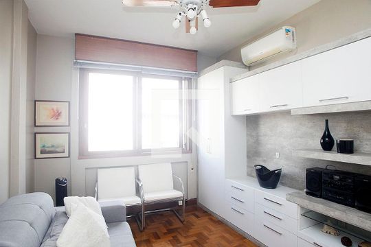 Quarto 2 de apartamento à venda com 3 quartos, 100m² em Cidade Baixa, Porto Alegre