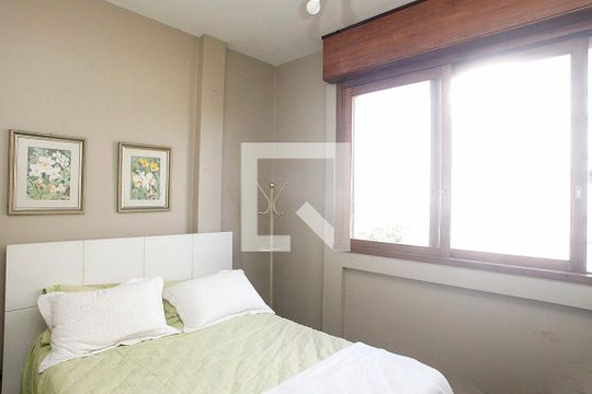 Quarto 1 de apartamento à venda com 3 quartos, 100m² em Cidade Baixa, Porto Alegre