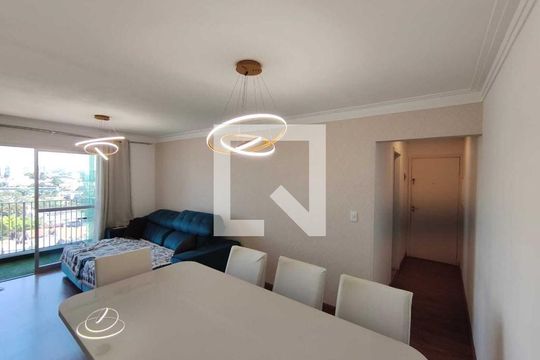 Sala de apartamento para alugar com 2 quartos, 72m² em Itaquera, São Paulo