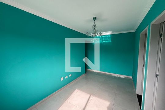 Sala de apartamento para alugar com 2 quartos, 62m² em Jardim Fanganiello, Ferraz de Vasconcelos