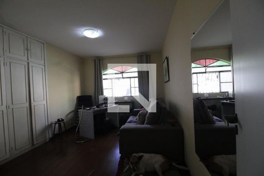 Sala de casa à venda com 4 quartos, 1400m² em Cinquentenario, Belo Horizonte