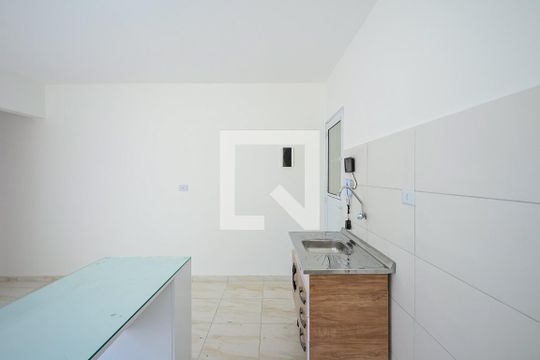 Sala/cozinha de casa para alugar com 1 quarto, 32m² em Vila Pirajussara, São Paulo