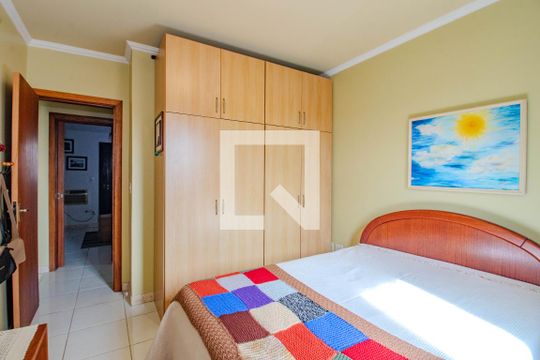 Quarto 2 de casa à venda com 3 quartos, 192m² em Morro Santana, Porto Alegre