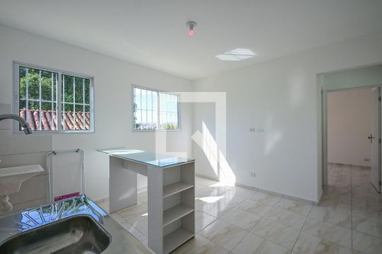 Sala de casa para alugar com 1 quarto, 31m² em Vila Pirajussara, São Paulo