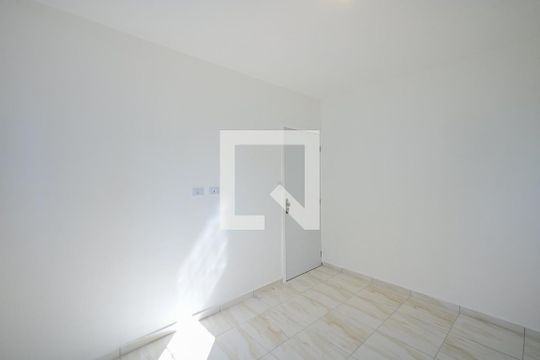 Quarto de casa para alugar com 1 quarto, 32m² em Vila Pirajussara, São Paulo