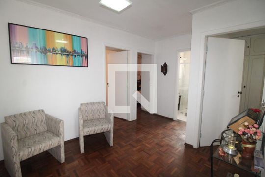 Corredor de casa à venda com 3 quartos, 210m² em Vila dos Andrades, São Paulo