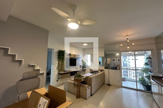 Sala de apartamento à venda com 2 quartos, 76m² em Jardim Tupanci, Barueri