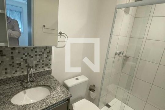 Banheiro de apartamento à venda com 1 quarto, 40m² em Vila Buarque, São Paulo