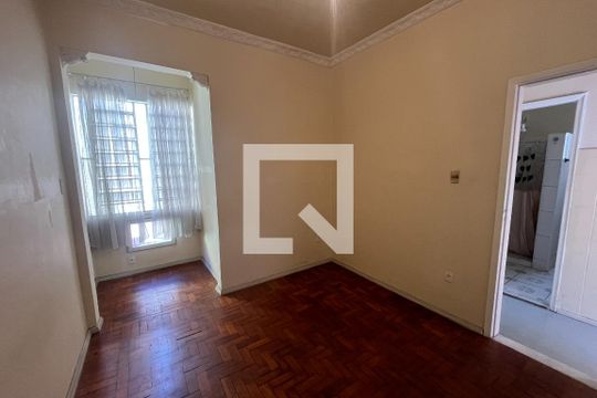 Quarto 1 de casa à venda com 2 quartos, 100m² em Olaria, Rio de Janeiro