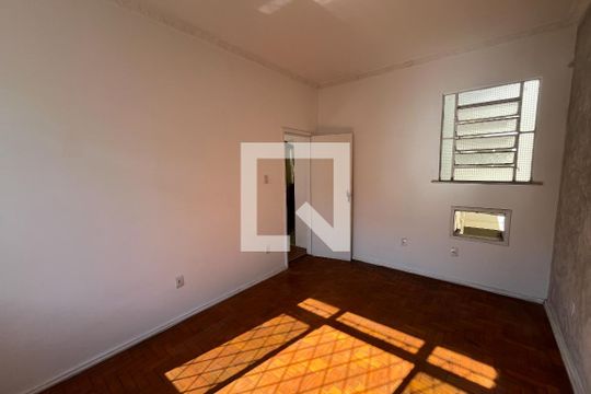 Quarto 2 de casa à venda com 2 quartos, 100m² em Olaria, Rio de Janeiro