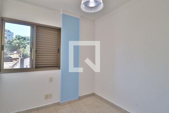 Quarto 1 de apartamento para alugar com 4 quartos, 72m² em Santa Maria, Uberlândia