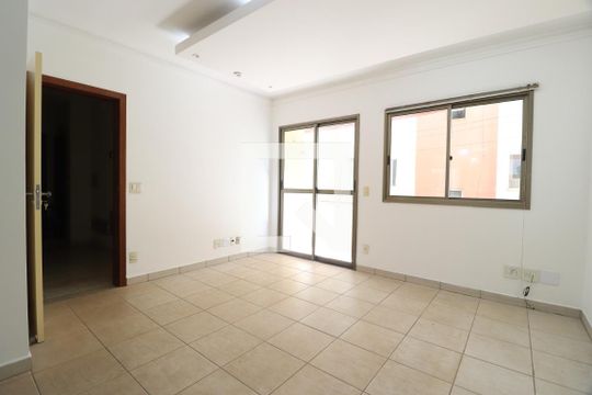 Sala de apartamento para alugar com 4 quartos, 72m² em Santa Maria, Uberlândia