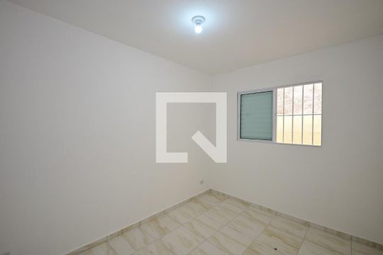 Quarto de casa para alugar com 1 quarto, 32m² em Vila Pirajussara, São Paulo