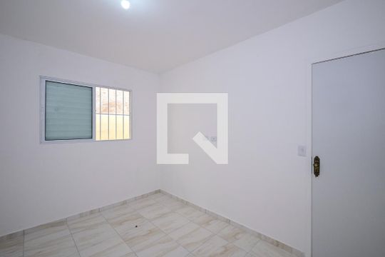 Quarto de casa para alugar com 1 quarto, 32m² em Vila Pirajussara, São Paulo