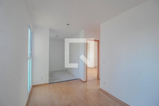 Sala de apartamento para alugar com 2 quartos, 40m² em Cavalhada, Porto Alegre
