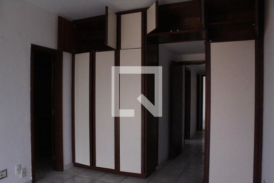 Quarto Suíte de apartamento à venda com 3 quartos, 190m² em Taquara, Rio de Janeiro