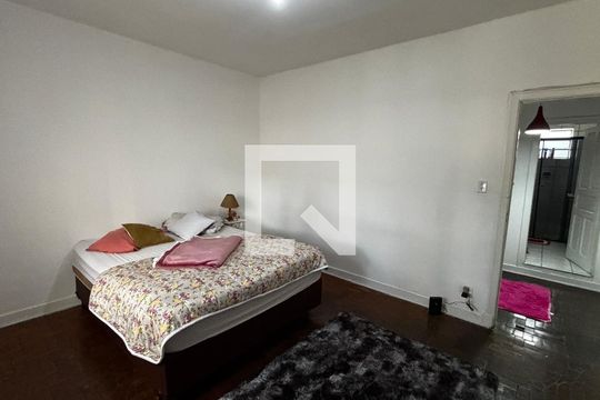 Quarto 1 de casa para alugar com 2 quartos, 70m² em Vila Homero Thon, Santo André