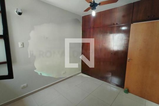 Casa à venda com 3 quartos, 106m² em Interlagos, São Paulo