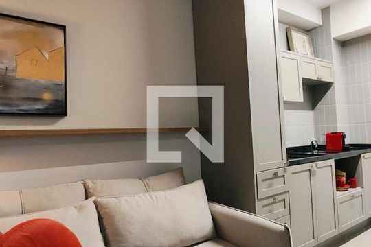 Sala de kitnet/studio para alugar com 1 quarto, 28m² em Vila Madalena, São Paulo