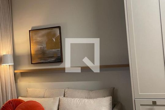 Sala de kitnet/studio para alugar com 1 quarto, 28m² em Vila Madalena, São Paulo