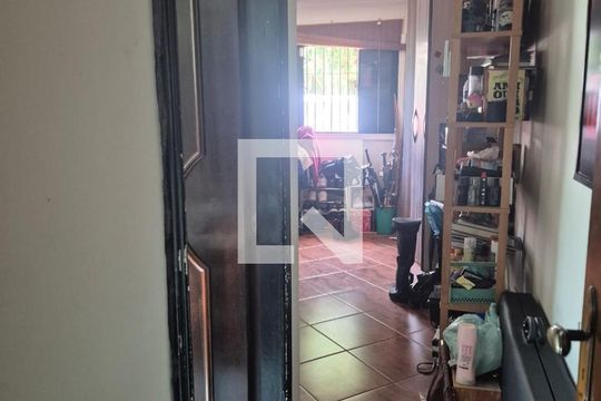 Quarto de casa à venda com 4 quartos, 270m² em Vila Esperança, São Paulo