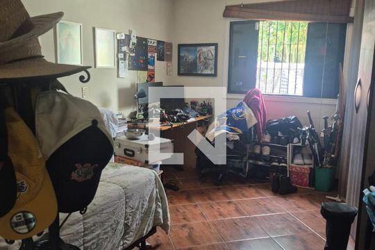 Quarto de casa à venda com 4 quartos, 270m² em Vila Esperança, São Paulo
