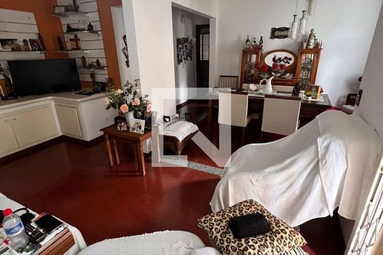 Sala de apartamento para alugar com 2 quartos, 69m² em Jardim Carvalho, Porto Alegre