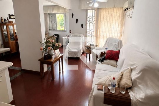 Sala de apartamento para alugar com 2 quartos, 69m² em Jardim Carvalho, Porto Alegre