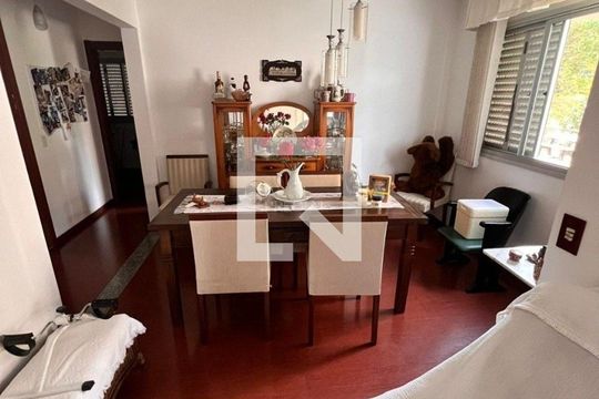 Sala de apartamento para alugar com 2 quartos, 69m² em Jardim Carvalho, Porto Alegre