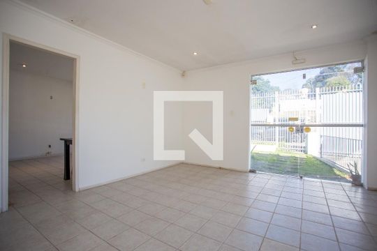 Casa à venda com 6 quartos, 600m² em São Lourenço, Curitiba