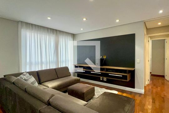 Sala de TV de apartamento para alugar com 4 quartos, 130m² em Paraíso, São Paulo