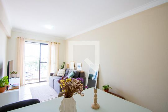 Apartamento à venda com 2 quartos, 68m² em Vila Vilma, Santo André