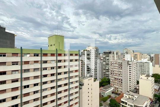 Varanda de kitnet/studio à venda com 1 quarto, 26m² em Pinheiros, São Paulo