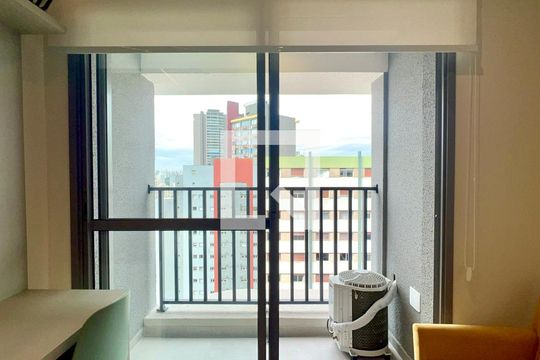 Varanda de kitnet/studio à venda com 1 quarto, 26m² em Pinheiros, São Paulo