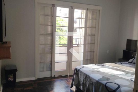 Quarto de apartamento para alugar com 3 quartos, 100m² em Centro Histórico, Porto Alegre