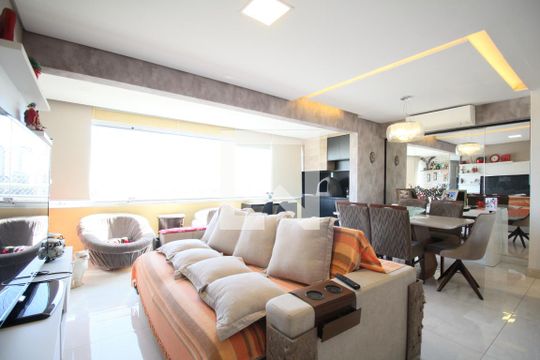 Sala de apartamento à venda com 3 quartos, 131m² em Vila Andrade, São Paulo